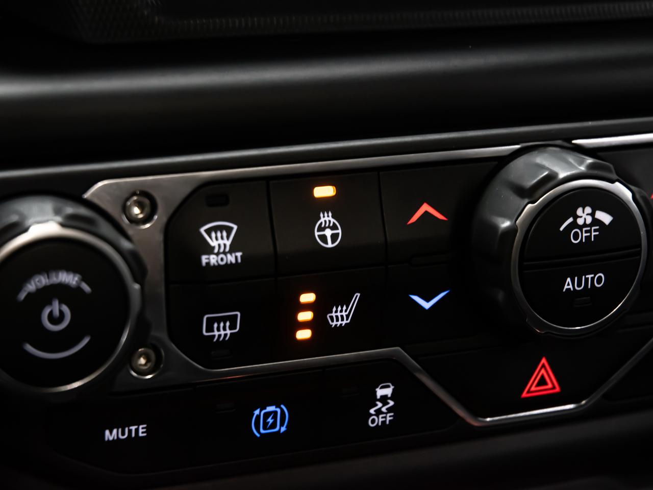 2021 Jeep Wrangler 4xe UNLIMITED SAHARA 4x4 ELECTRIC NAVI REAR VIEW CAM Photo