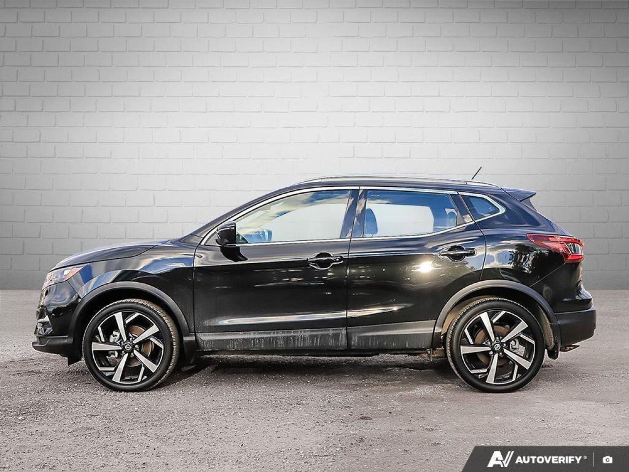 2022 Nissan Qashqai SVACCIDENT-FREE, SUNROOF, BACKUP CAM, HTD SEATS, C Photo