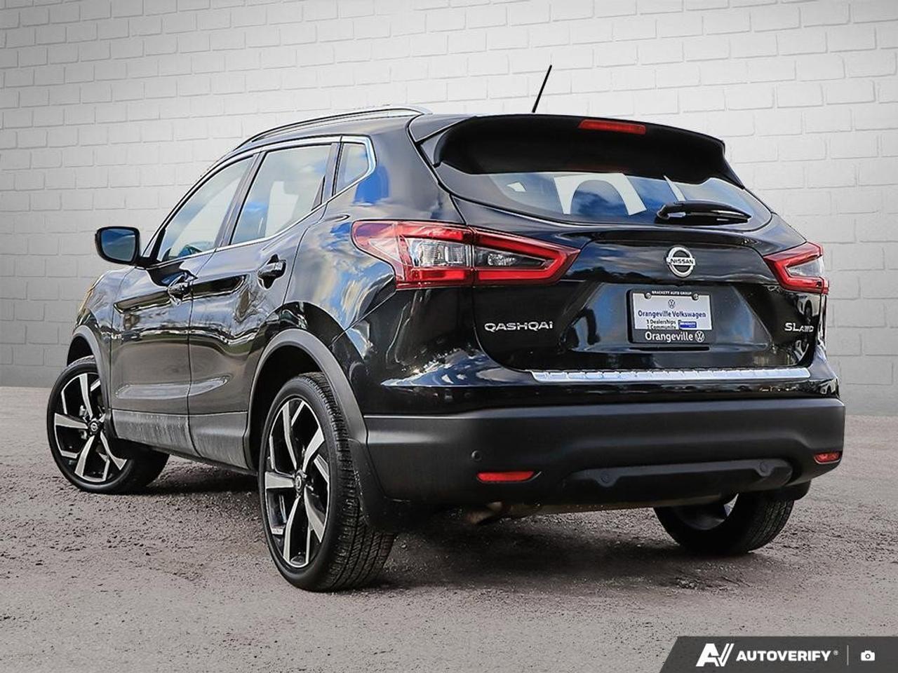 2022 Nissan Qashqai SVACCIDENT-FREE, SUNROOF, BACKUP CAM, HTD SEATS, C Photo