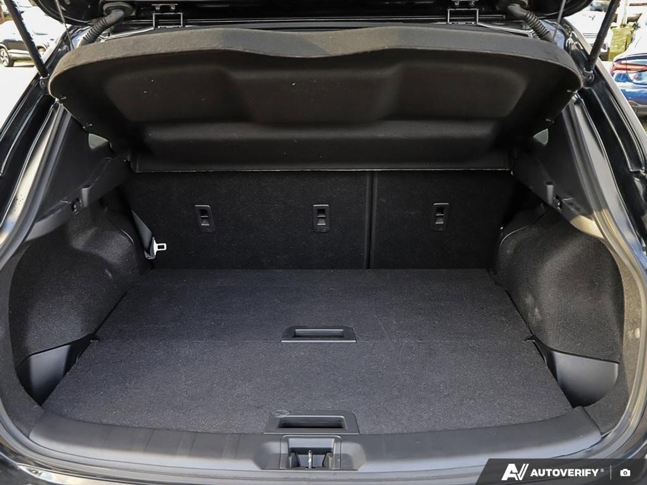 2022 Nissan Qashqai SVACCIDENT-FREE, SUNROOF, BACKUP CAM, HTD SEATS, C Photo