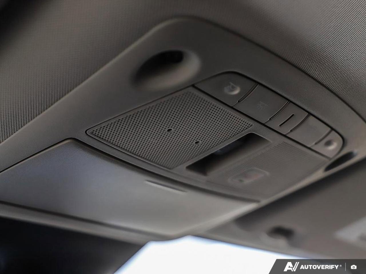 2022 Nissan Qashqai SVACCIDENT-FREE, SUNROOF, BACKUP CAM, HTD SEATS, C Photo