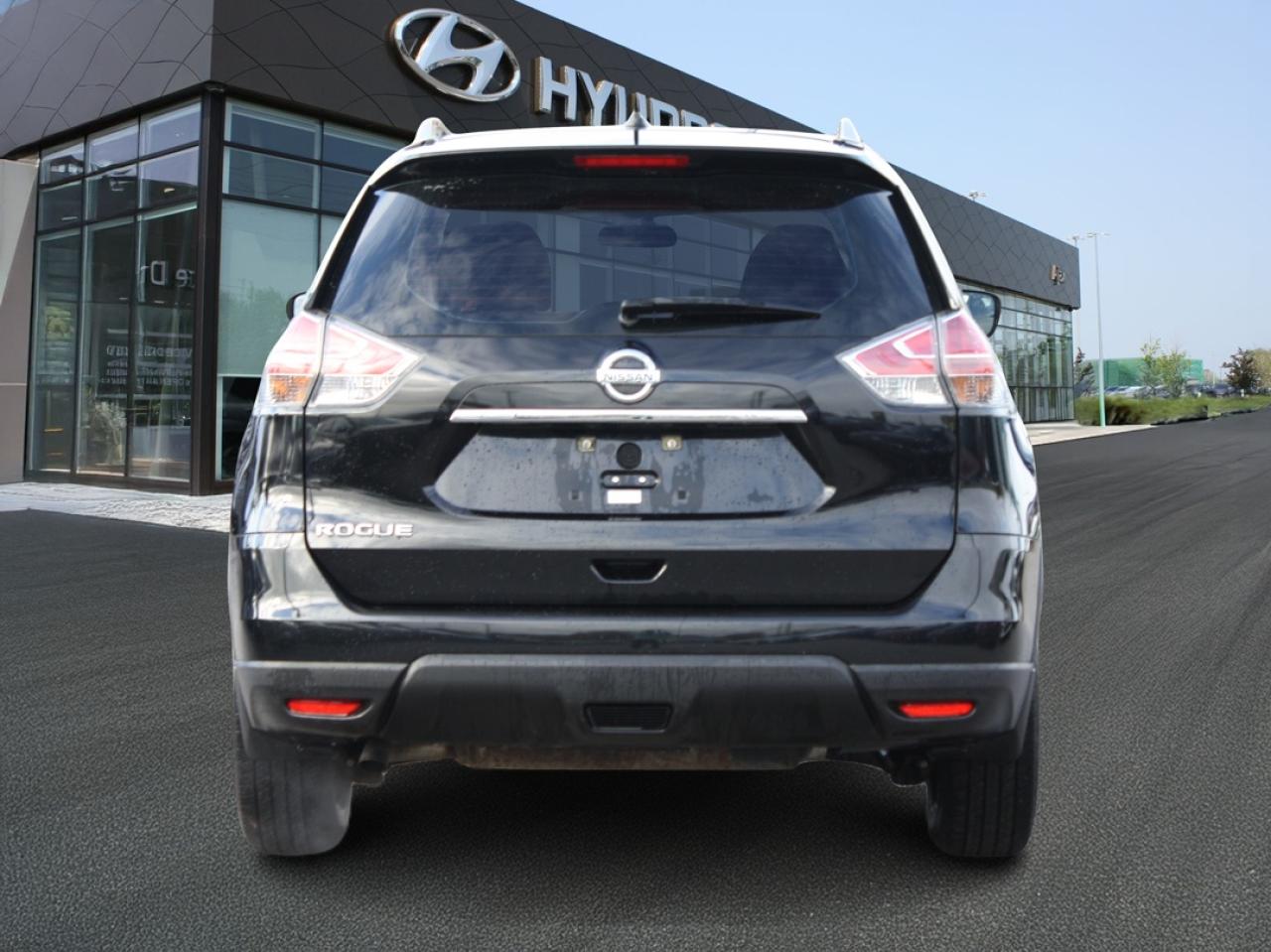 2016 Nissan Rogue FWD 4dr S  As-Is Special Photo