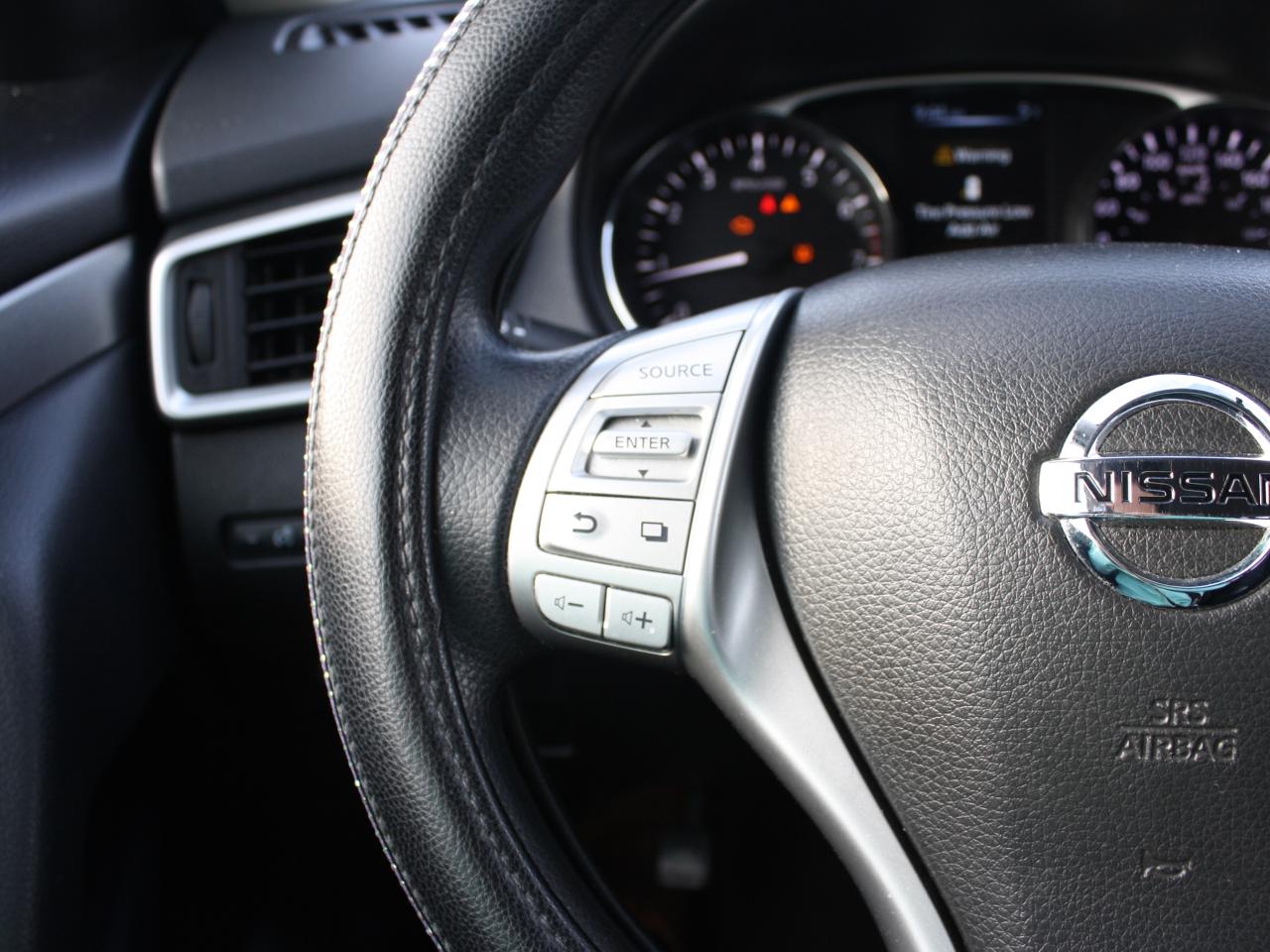 2016 Nissan Rogue FWD 4dr S  As-Is Special Photo