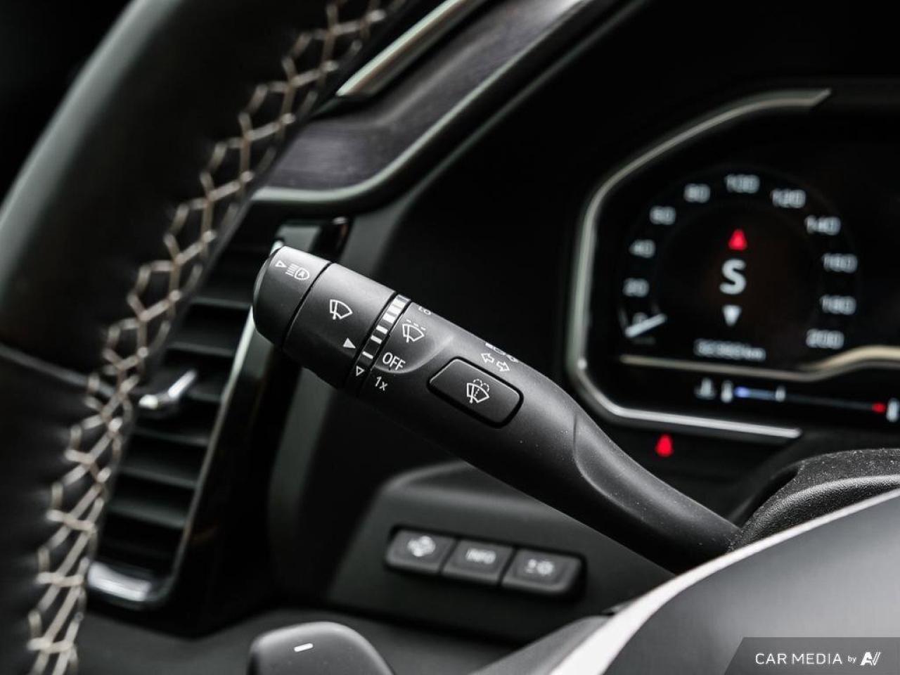 2023 GMC Sierra 1500 Denali UltimateDENALI ULTIMATE, 6.2L, LOADED, 1-OW Photo