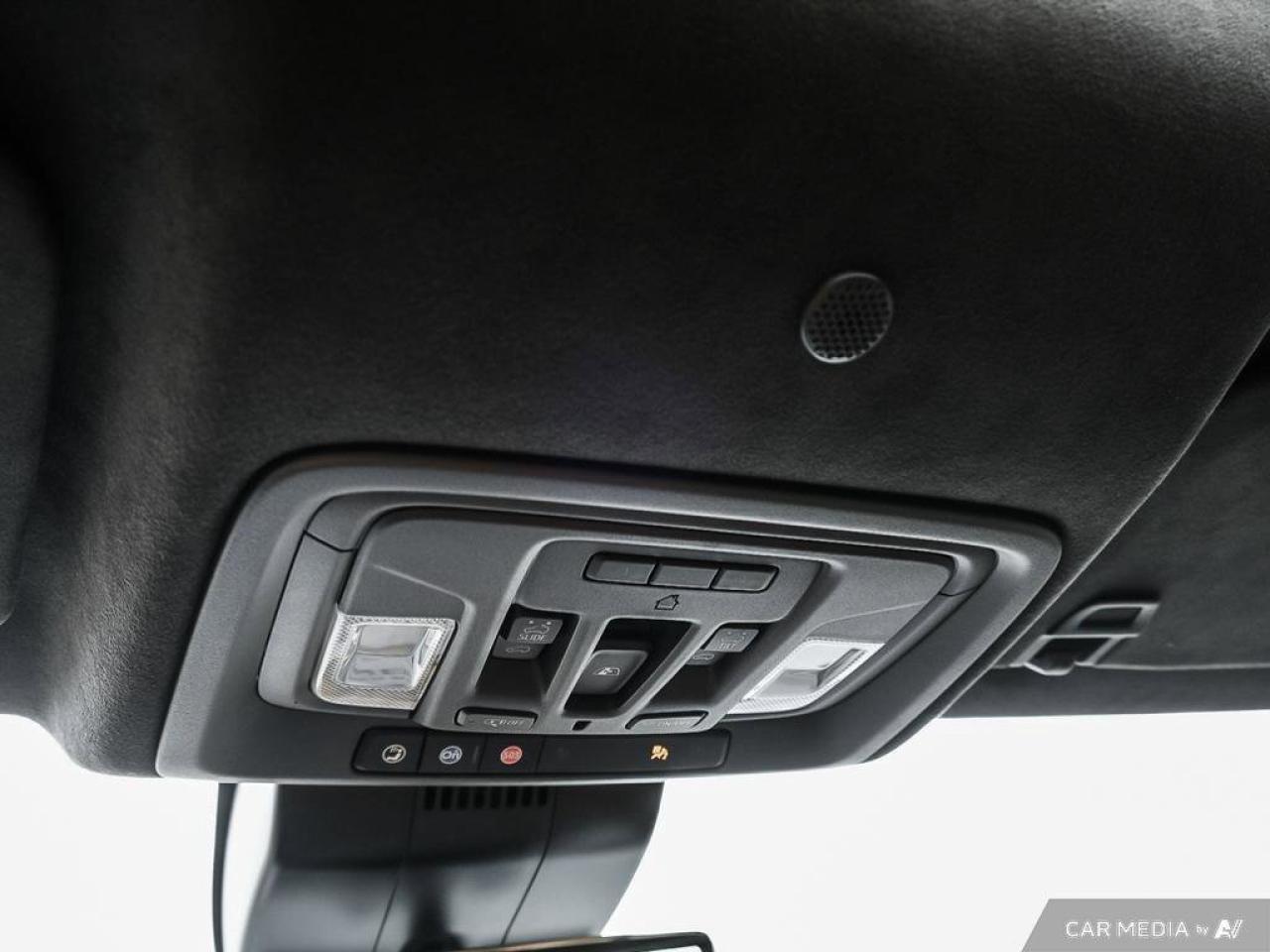 2023 GMC Sierra 1500 Denali UltimateDENALI ULTIMATE, 6.2L, LOADED, 1-OW Photo