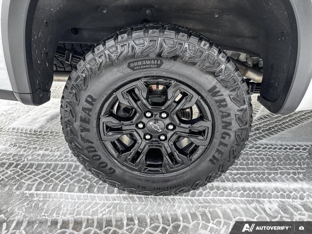 2024 Chevrolet Silverado 1500 ZR2   SPRAY IN BEDLINER, RUNNING BOARDS, TONNEAU C Photo