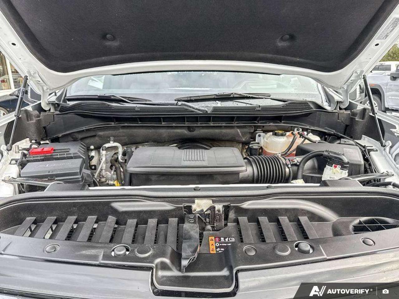 2024 Chevrolet Silverado 1500 BEDLINER. RUNNING BOARDS. TONNEAU COVER. HITCH GUIDANCE W/HITCH VIEW. TRAILERING PKG. HD SURROUND VISION. Photo