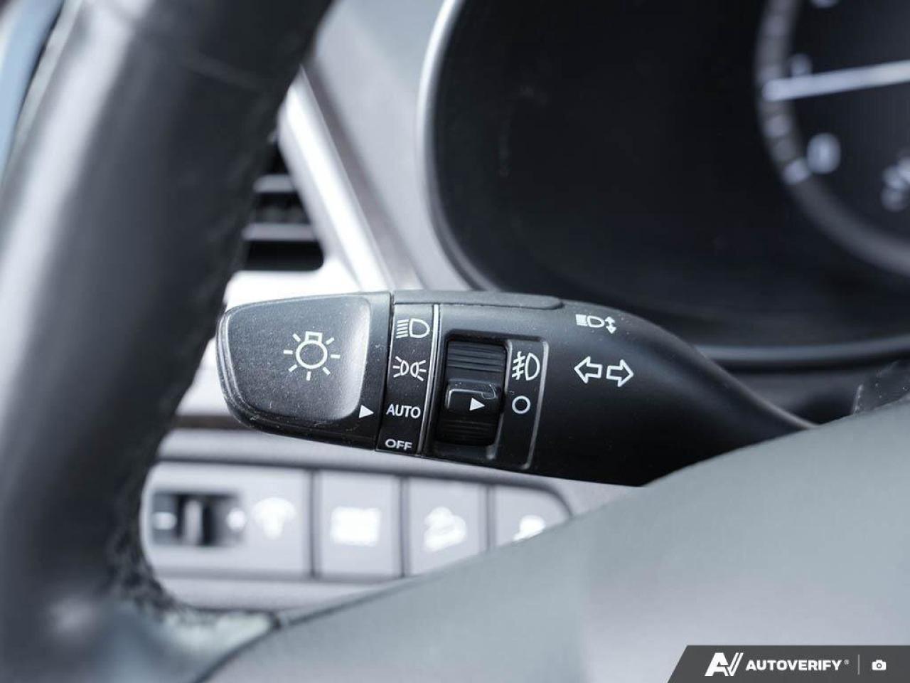 2018 Hyundai Santa Fe Sport LuxuryCERTIFIED AS-TRADED, NAV, BACKUP CAM, SUNROO Photo