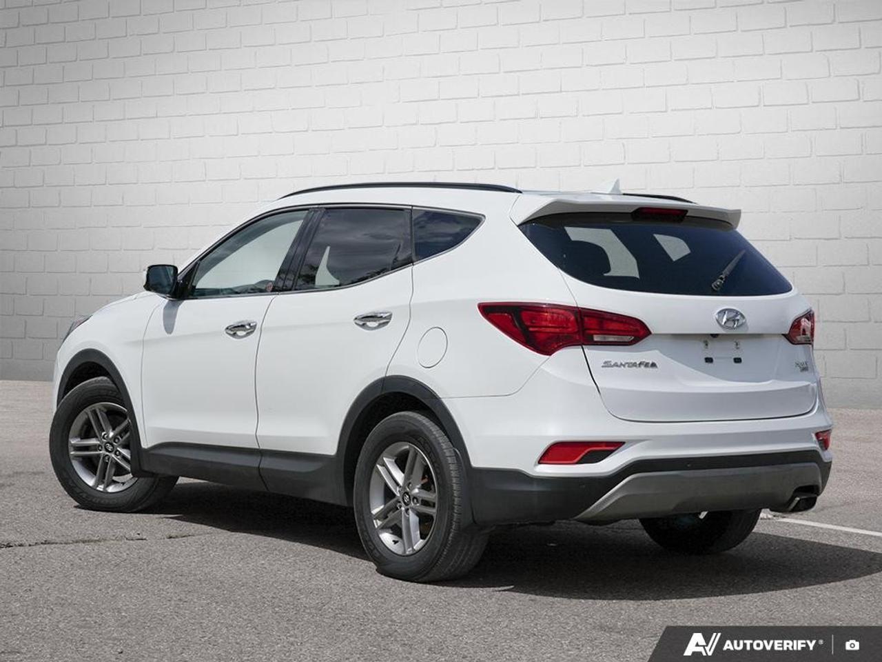 2018 Hyundai Santa Fe Sport LuxuryCERTIFIED AS-TRADED, NAV, BACKUP CAM, SUNROO Photo