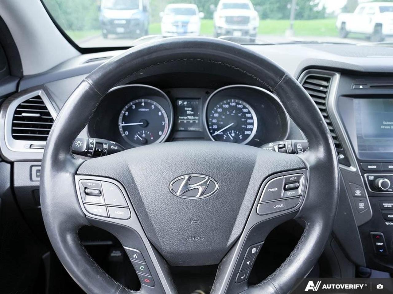 2018 Hyundai Santa Fe Sport LuxuryCERTIFIED AS-TRADED, NAV, BACKUP CAM, SUNROO Photo