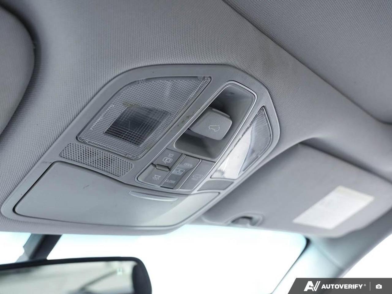 2018 Hyundai Santa Fe Sport LuxuryCERTIFIED AS-TRADED, NAV, BACKUP CAM, SUNROO Photo