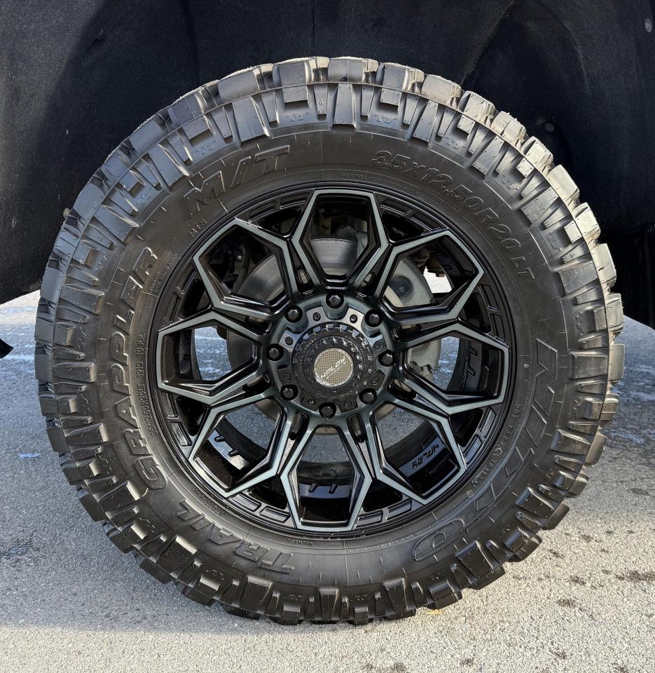 2021 Chevrolet SILVERADO 2500HD LT BDS LIFT/WHEEL/TIRE/LEATHER PKG!! Photo