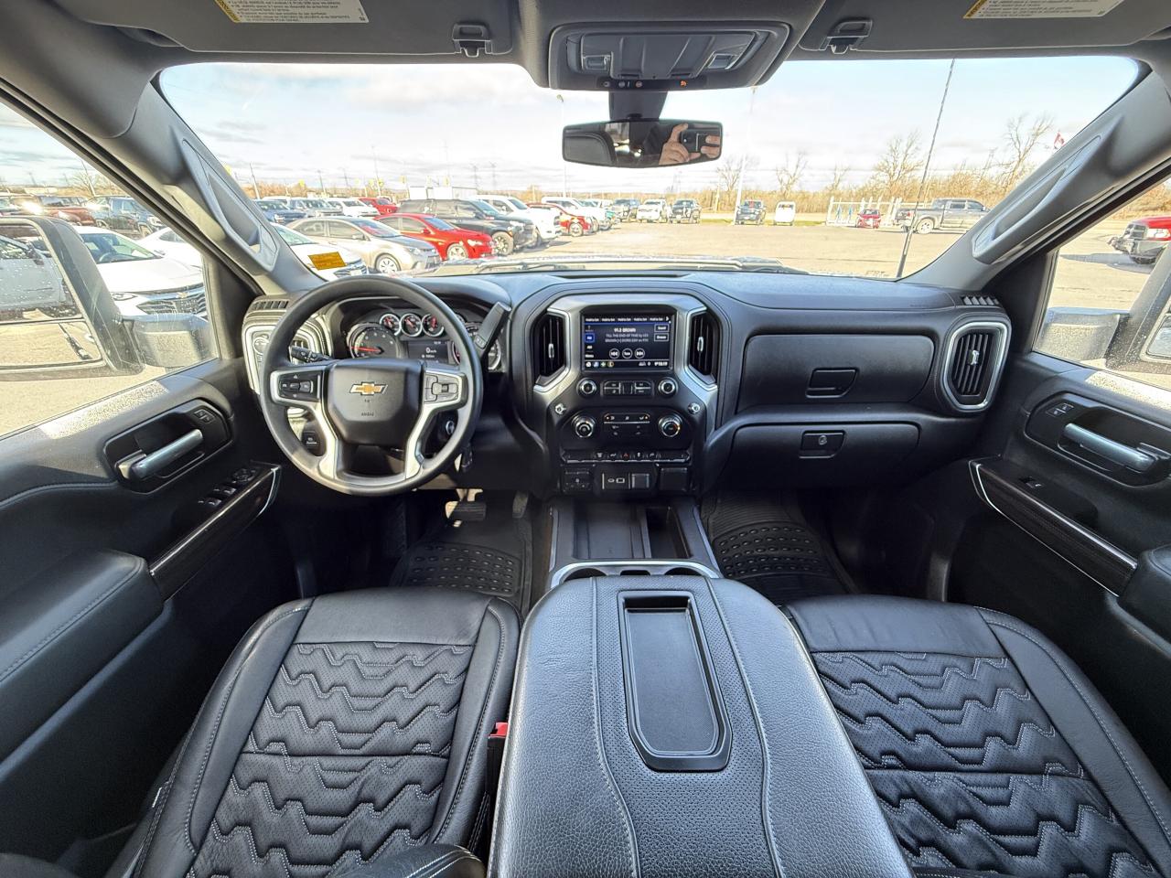 2021 Chevrolet SILVERADO 2500HD LT BDS LIFT/WHEEL/TIRE/LEATHER PKG!! Photo