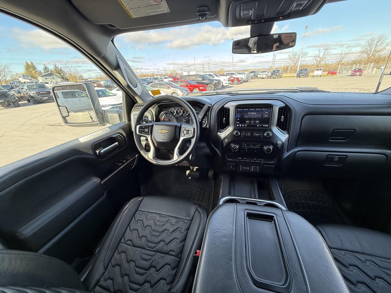 2021 Chevrolet SILVERADO 2500HD LT BDS LIFT/WHEEL/TIRE/LEATHER PKG!! Photo