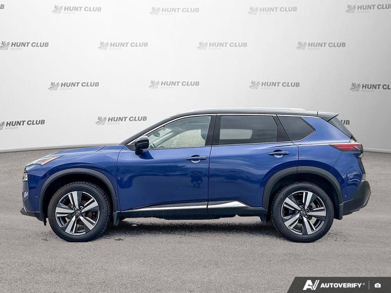 2023 Nissan Rogue SL Photo2