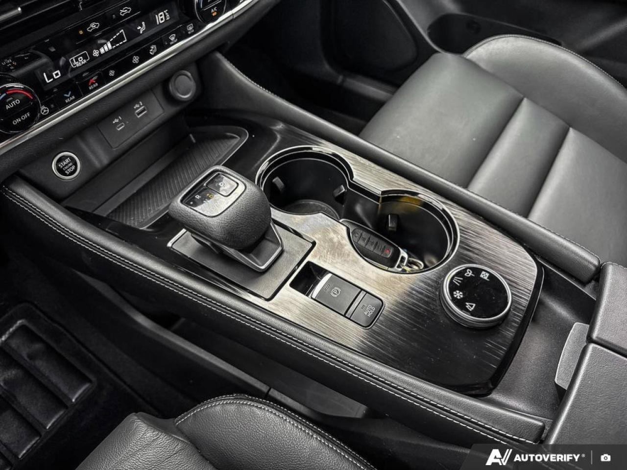 2023 Nissan Rogue SL Photo