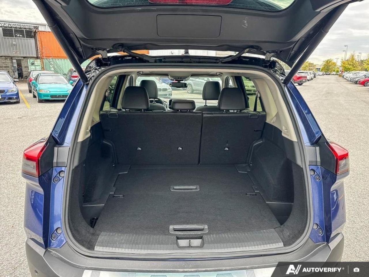 2023 Nissan Rogue SL Photo