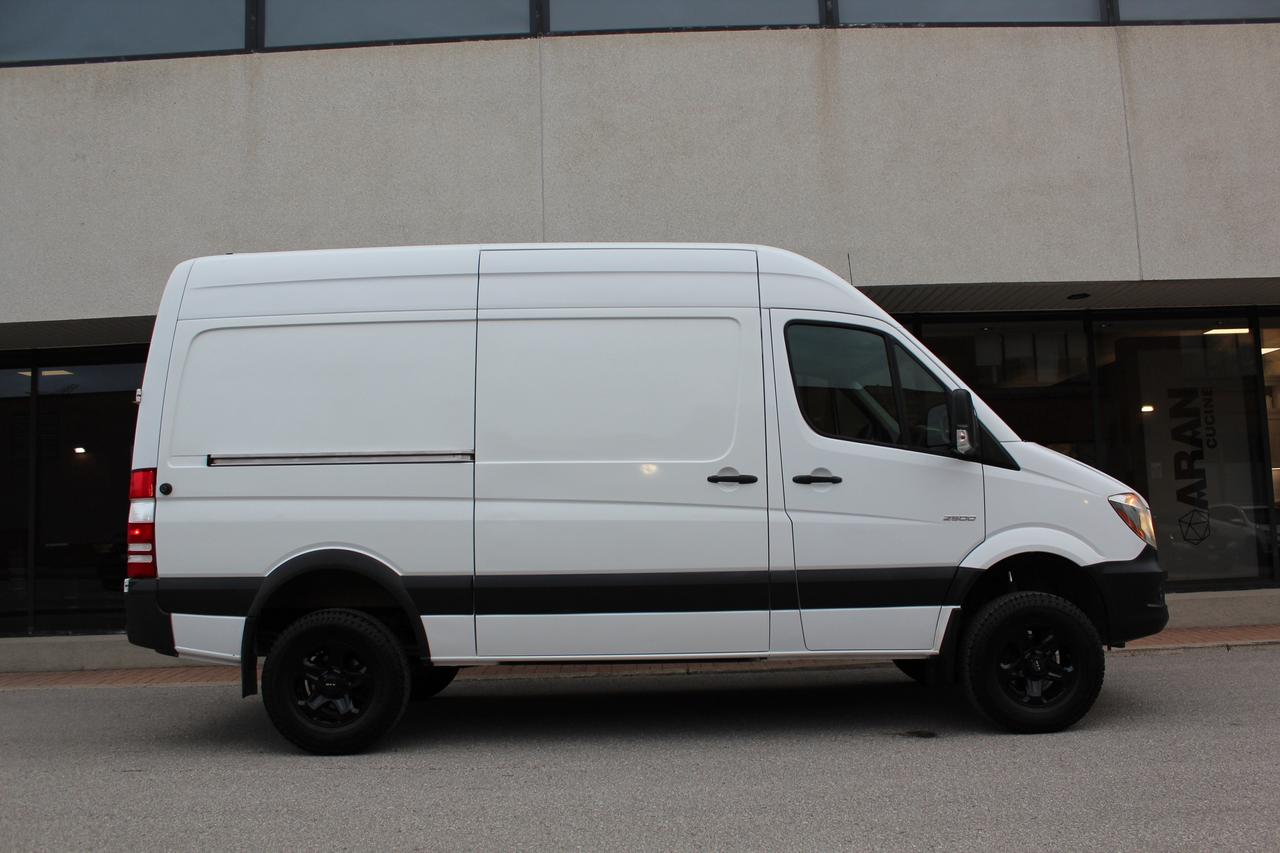 2015 Mercedes-Benz Sprinter 4X4" - "3.0L DIESEL" - "HIGH ROOF Photo3