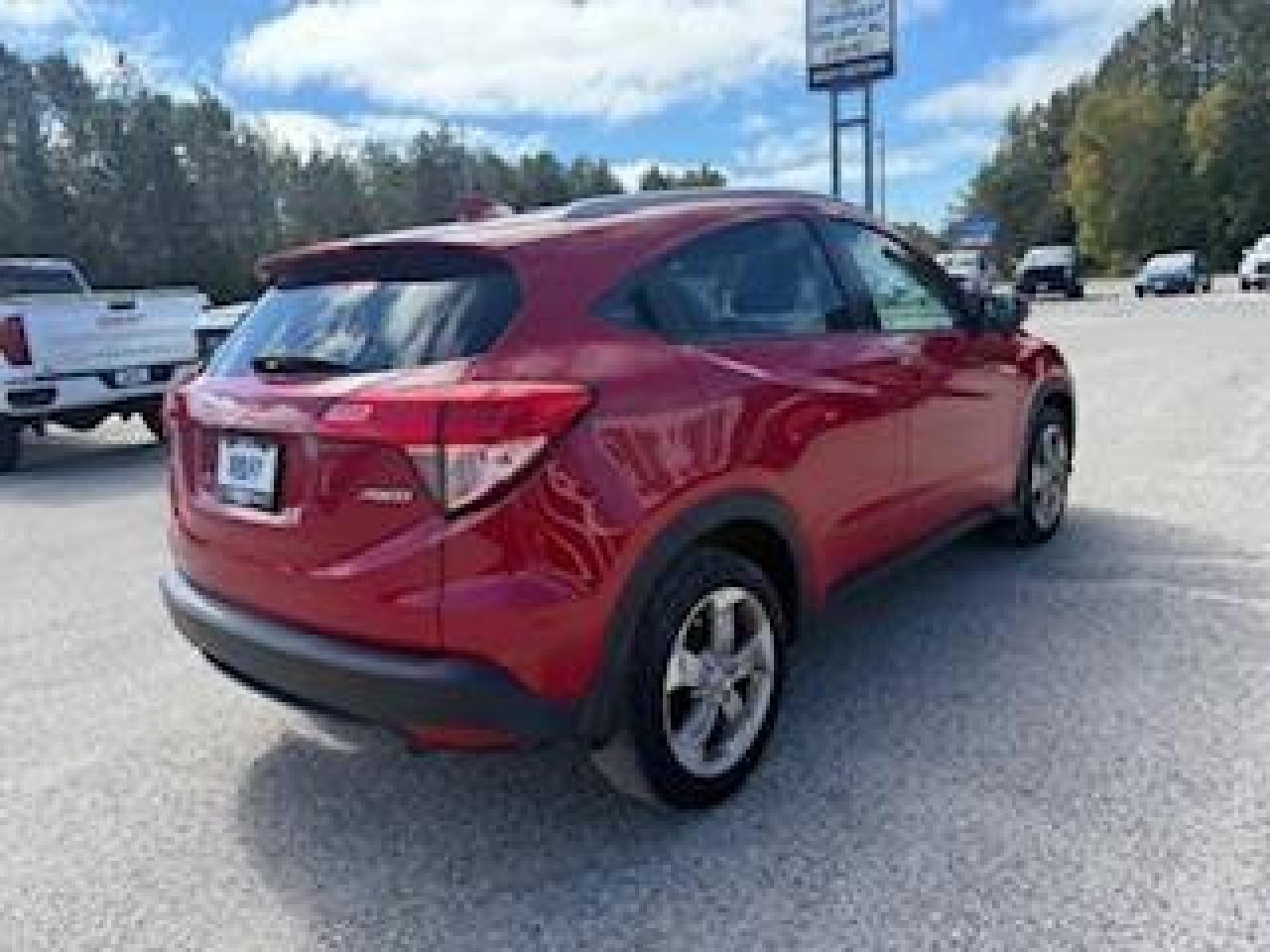2017 Honda HR-V EX-L   AS IS   AS TRADED, NEEDS SOME LOVE. Photo