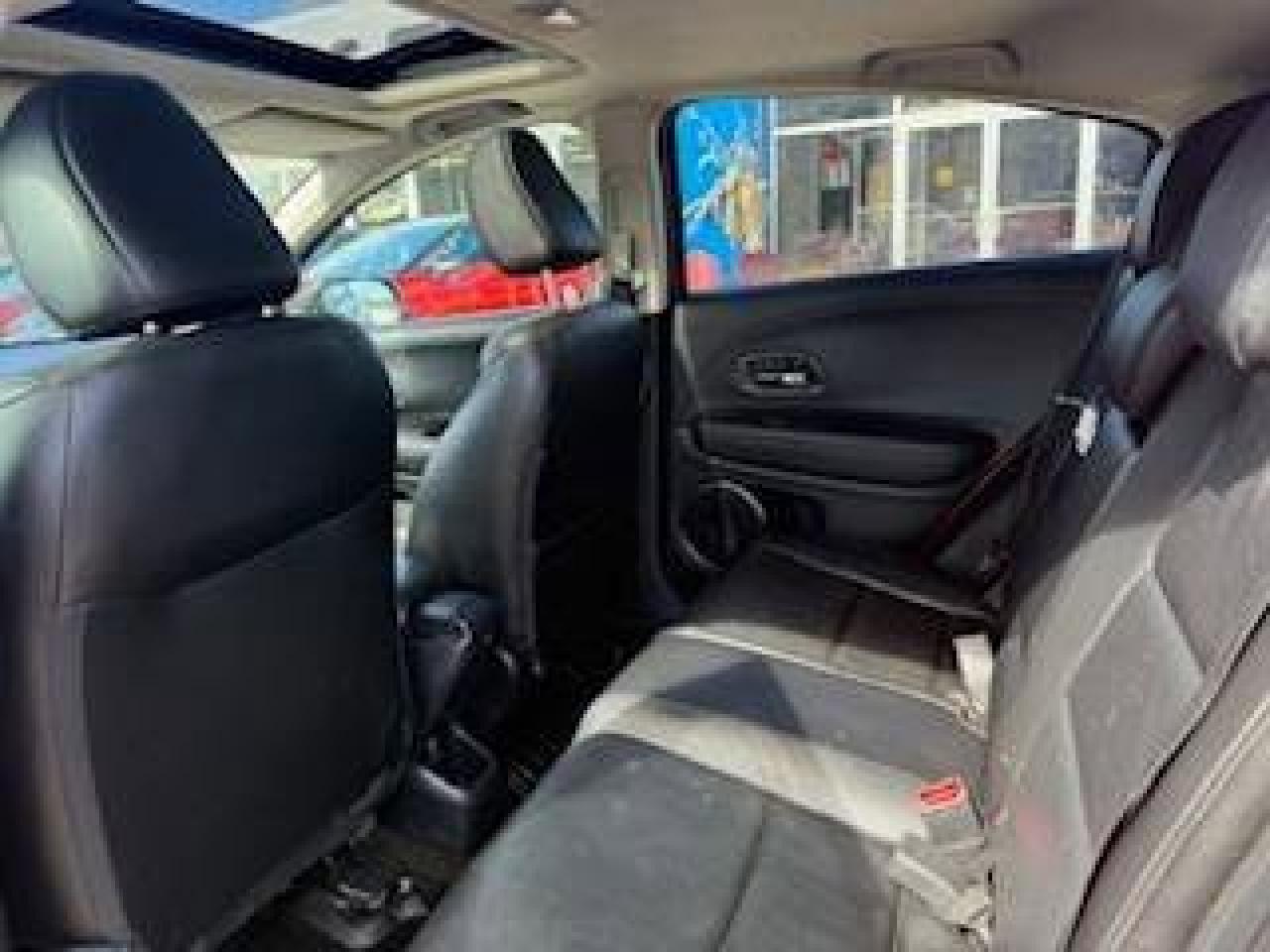 2017 Honda HR-V EX-L   AS IS   AS TRADED, NEEDS SOME LOVE. Photo