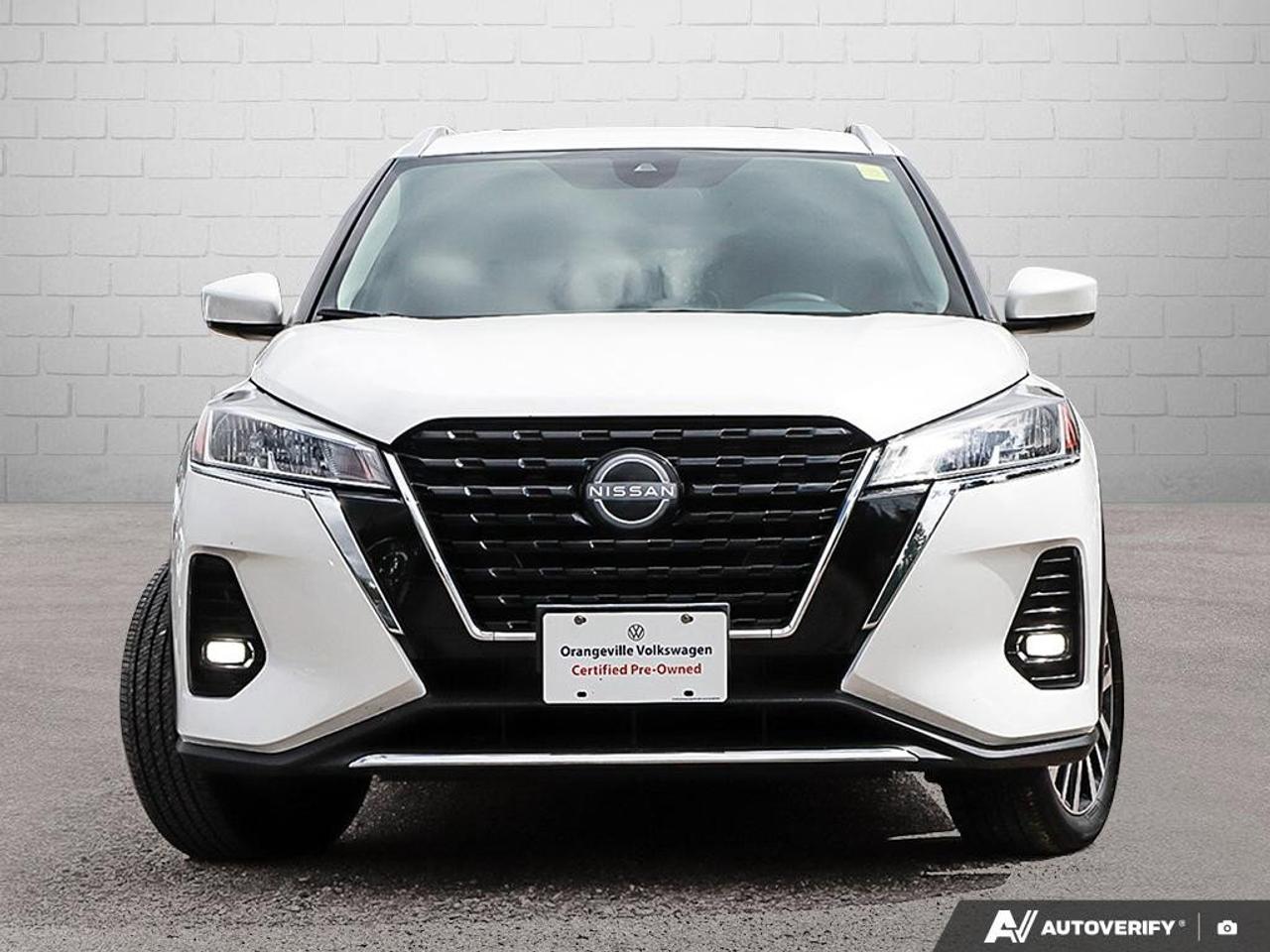 2023 Nissan Kicks SVONE-OWNER, ACCIDENT-FREE, FWD, CARPLAY, HTD SEAT Photo