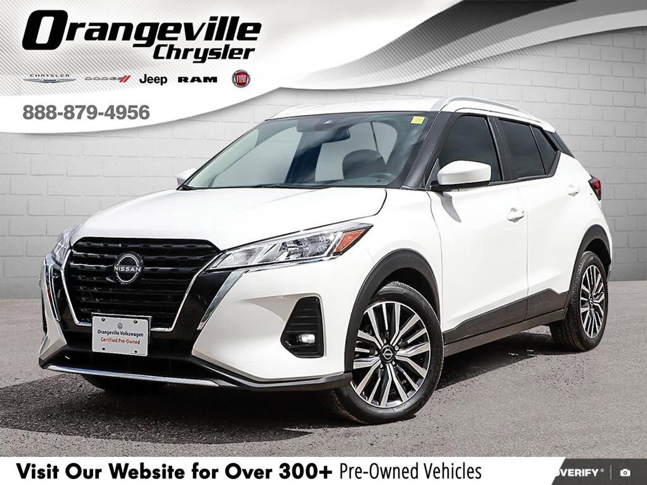 2023 Nissan Kicks SVONE-OWNER, ACCIDENT-FREE, FWD, CARPLAY, HTD SEAT Photo0