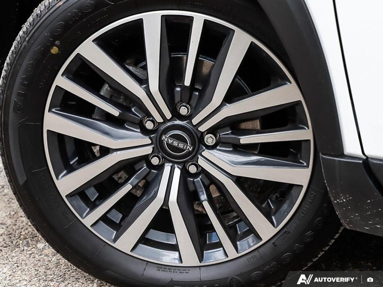 2023 Nissan Kicks SVONE-OWNER, ACCIDENT-FREE, FWD, CARPLAY, HTD SEAT Photo