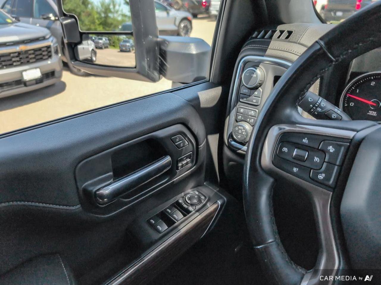 2023 Chevrolet SILVERADO 2500HD High CountryHigh Country   Trailer Brake Controlle Photo