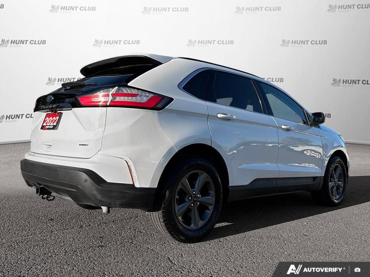 2022 Ford Edge SEL Photo