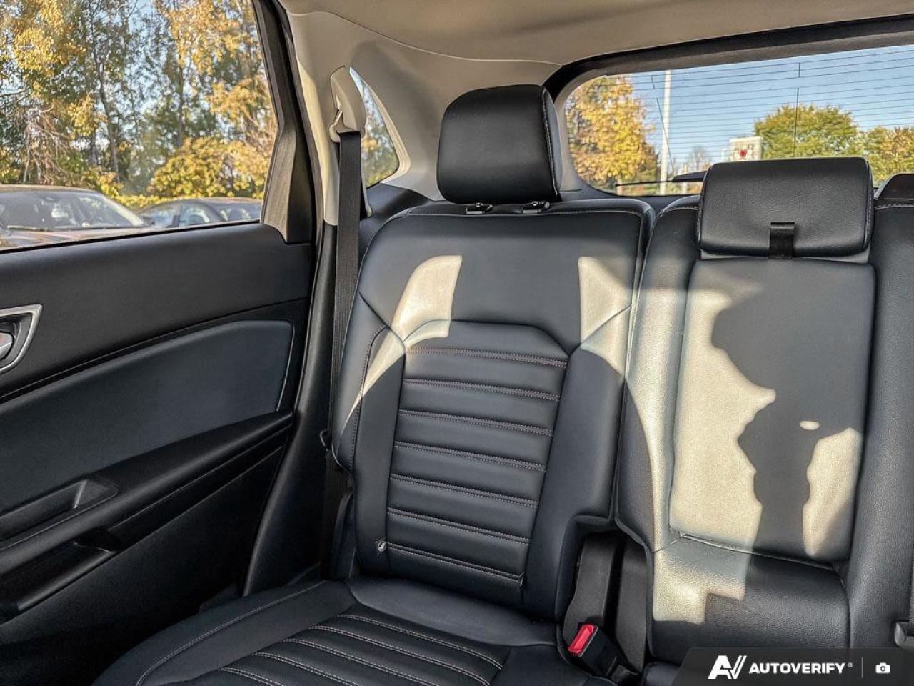 2022 Ford Edge SEL Photo