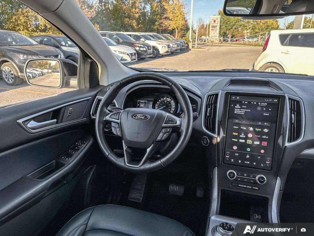2022 Ford Edge SEL Photo