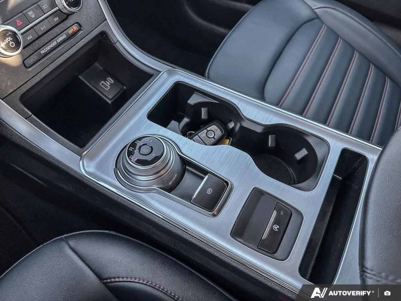 2022 Ford Edge SEL Photo