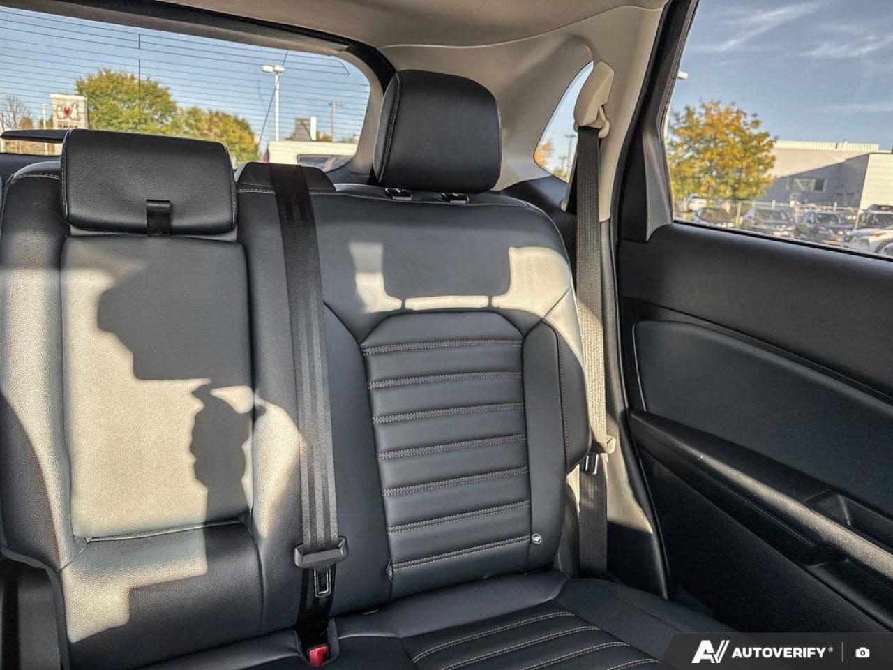 2022 Ford Edge SEL Photo