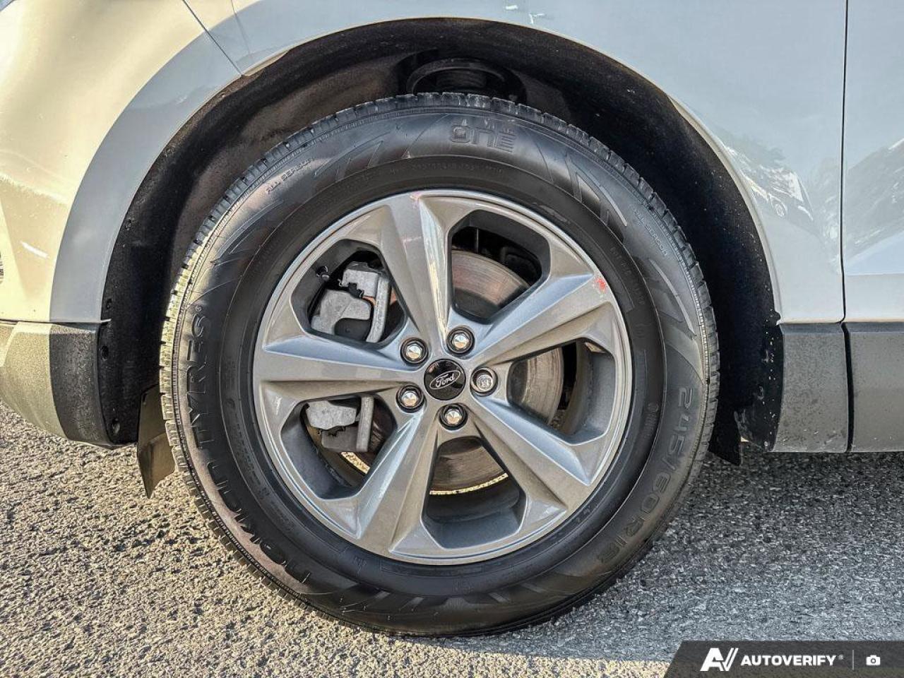 2022 Ford Edge SEL Photo