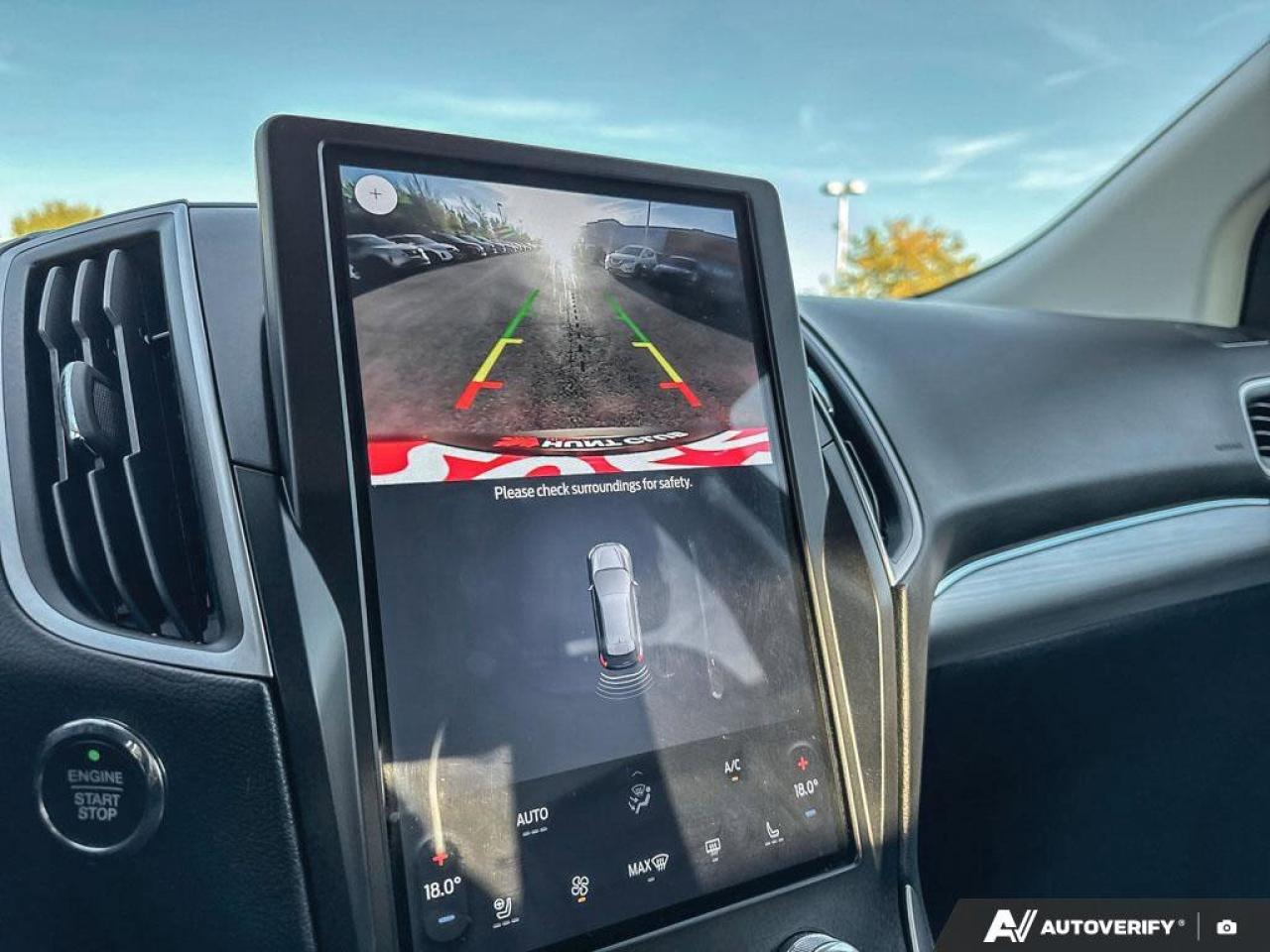 2022 Ford Edge SEL Photo