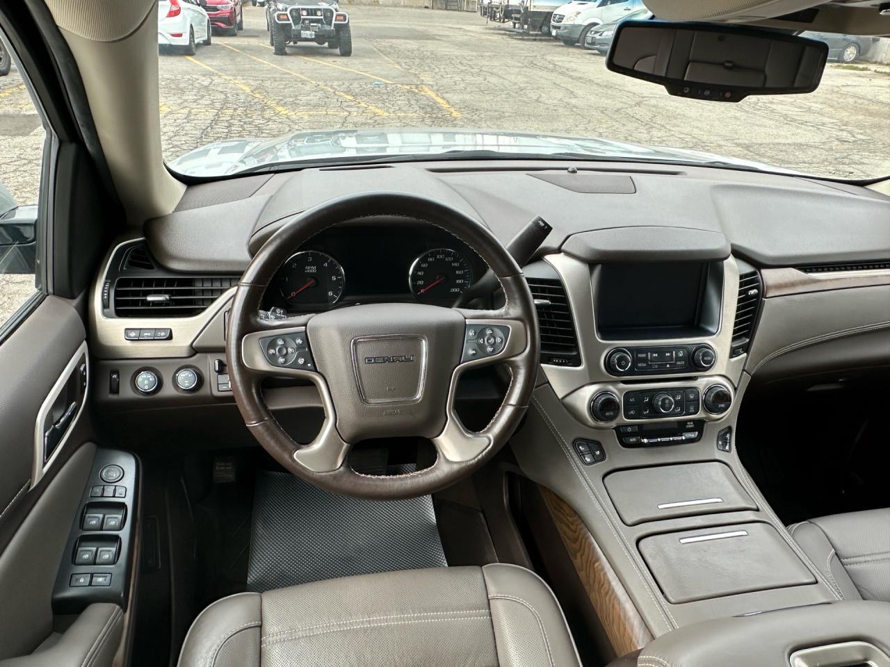 2019 GMC Yukon Denali ~ 6.2L ~ NO ACCIDENTS ~ CERTIFIED Photo4