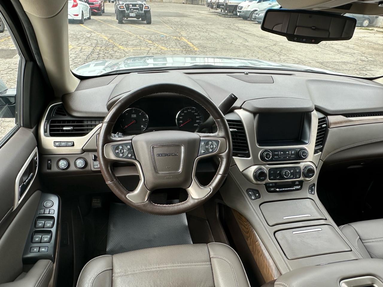 2019 GMC Yukon Denali ~ 6.2L ~ NO ACCIDENTS ~ CERTIFIED Photo4