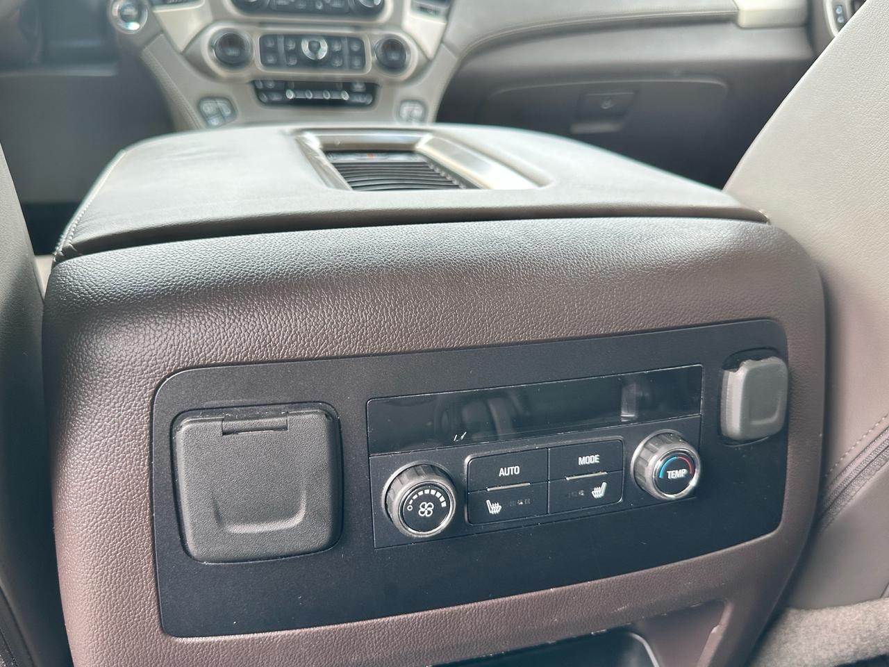 2019 GMC Yukon Denali ~ 6.2L ~ NO ACCIDENTS ~ CERTIFIED Photo