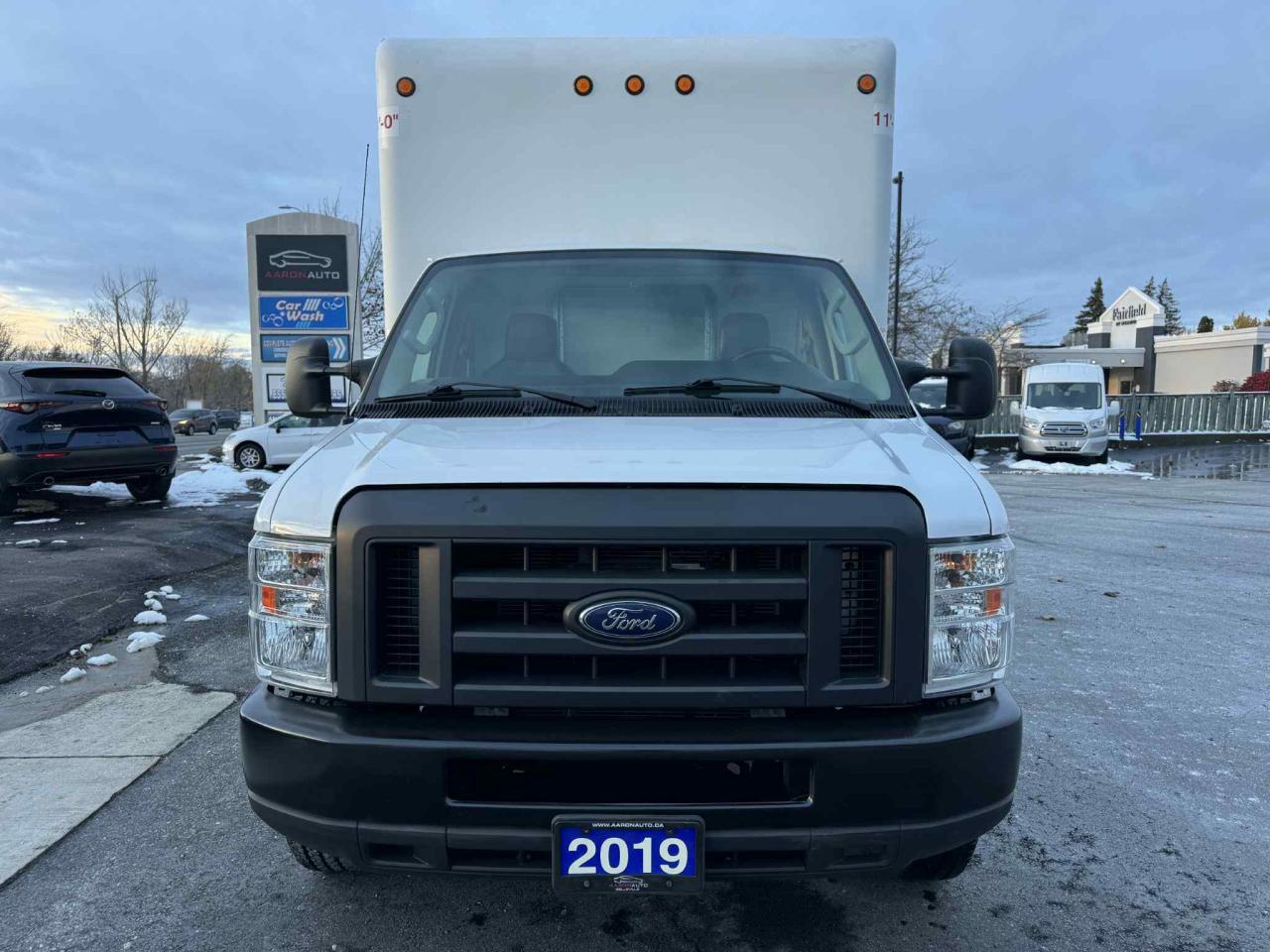2019 Ford E-Series Cutaway E-450 DRW Photo