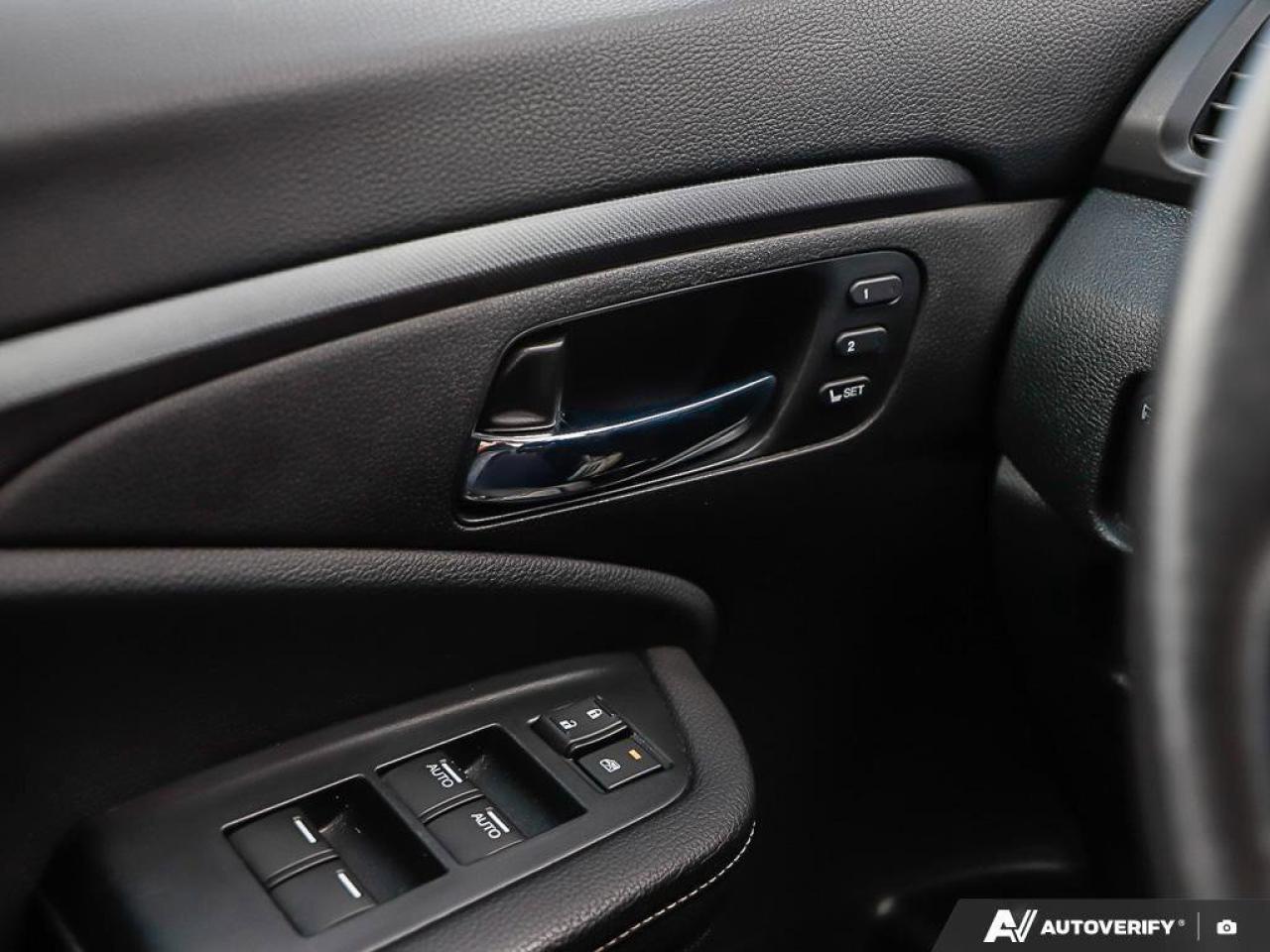 2022 Honda Ridgeline TouringONE-OWNER, HTD WHEEL, CARPLAY, LEATHER, NAV Photo