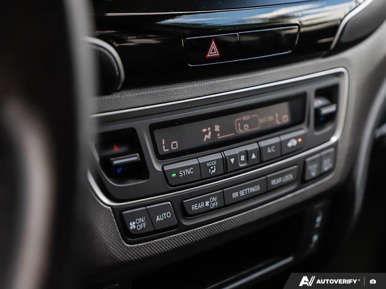 2022 Honda Ridgeline TouringONE-OWNER, HTD WHEEL, CARPLAY, LEATHER, NAV Photo