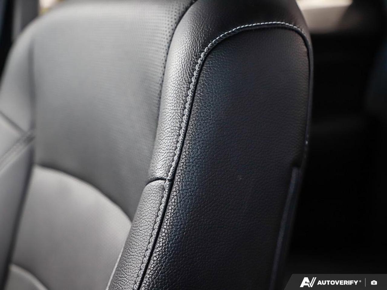 2022 Honda Ridgeline TouringONE-OWNER, HTD WHEEL, CARPLAY, LEATHER, NAV Photo