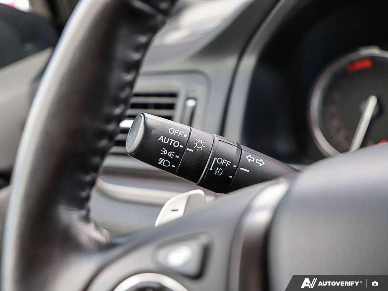 2022 Honda Ridgeline TouringONE-OWNER, HTD WHEEL, CARPLAY, LEATHER, NAVIGATION Photo
