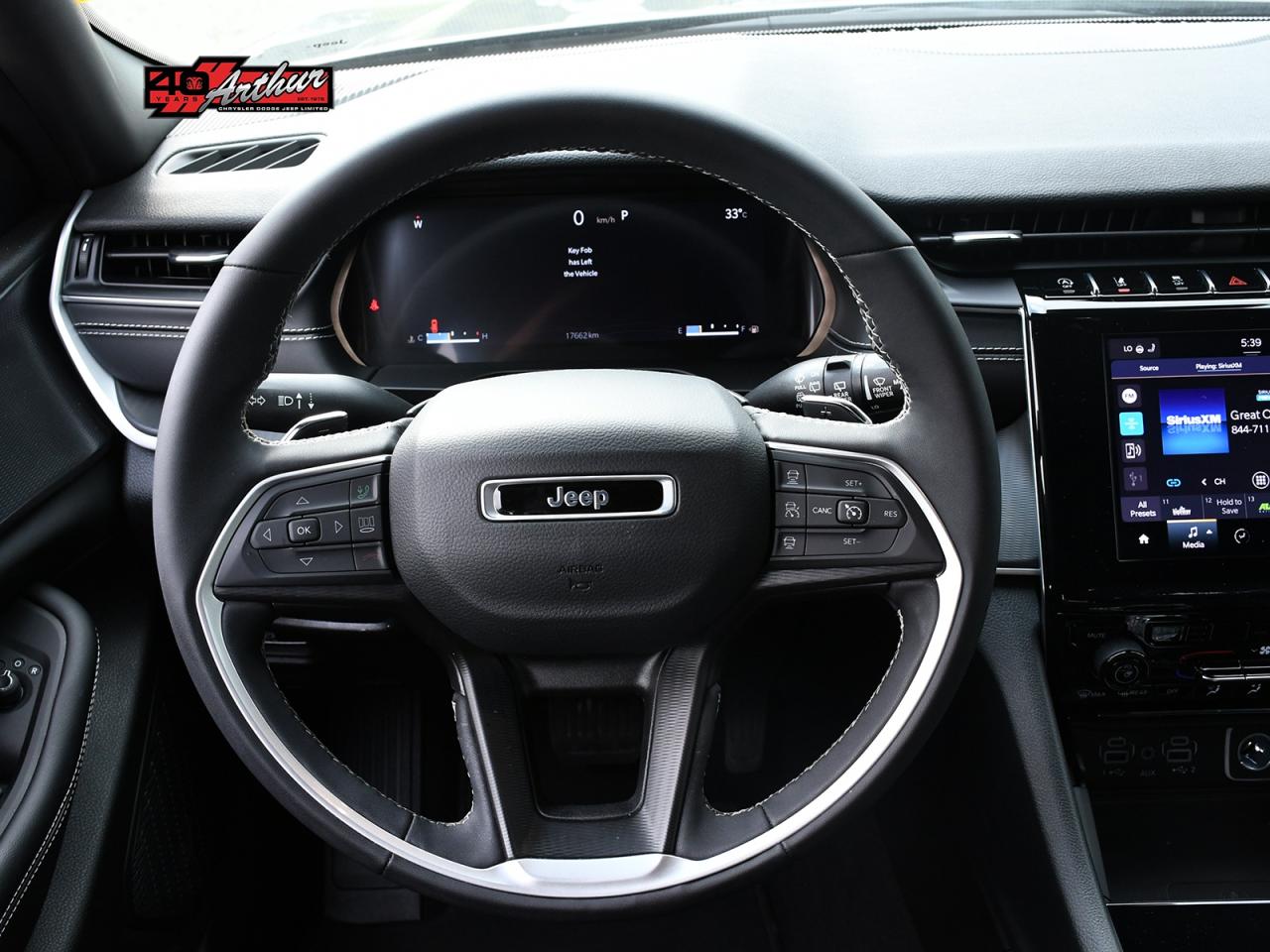 2023 Jeep Grand Cherokee L GRAND CHEROKEE L ALTITUDE 4X4 Photo