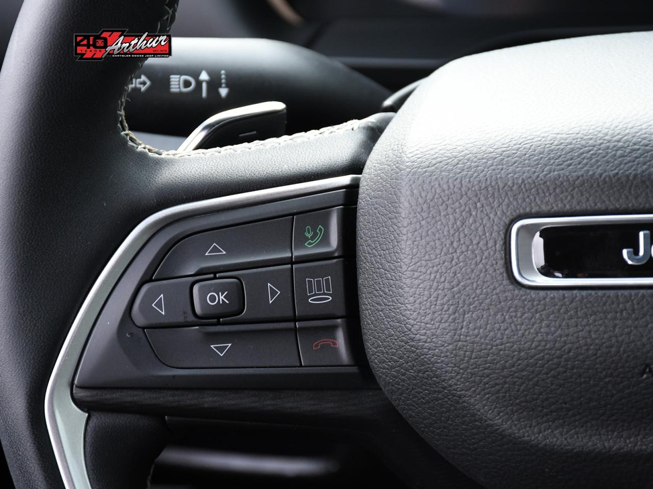 2023 Jeep Grand Cherokee L GRAND CHEROKEE L ALTITUDE 4X4 Photo