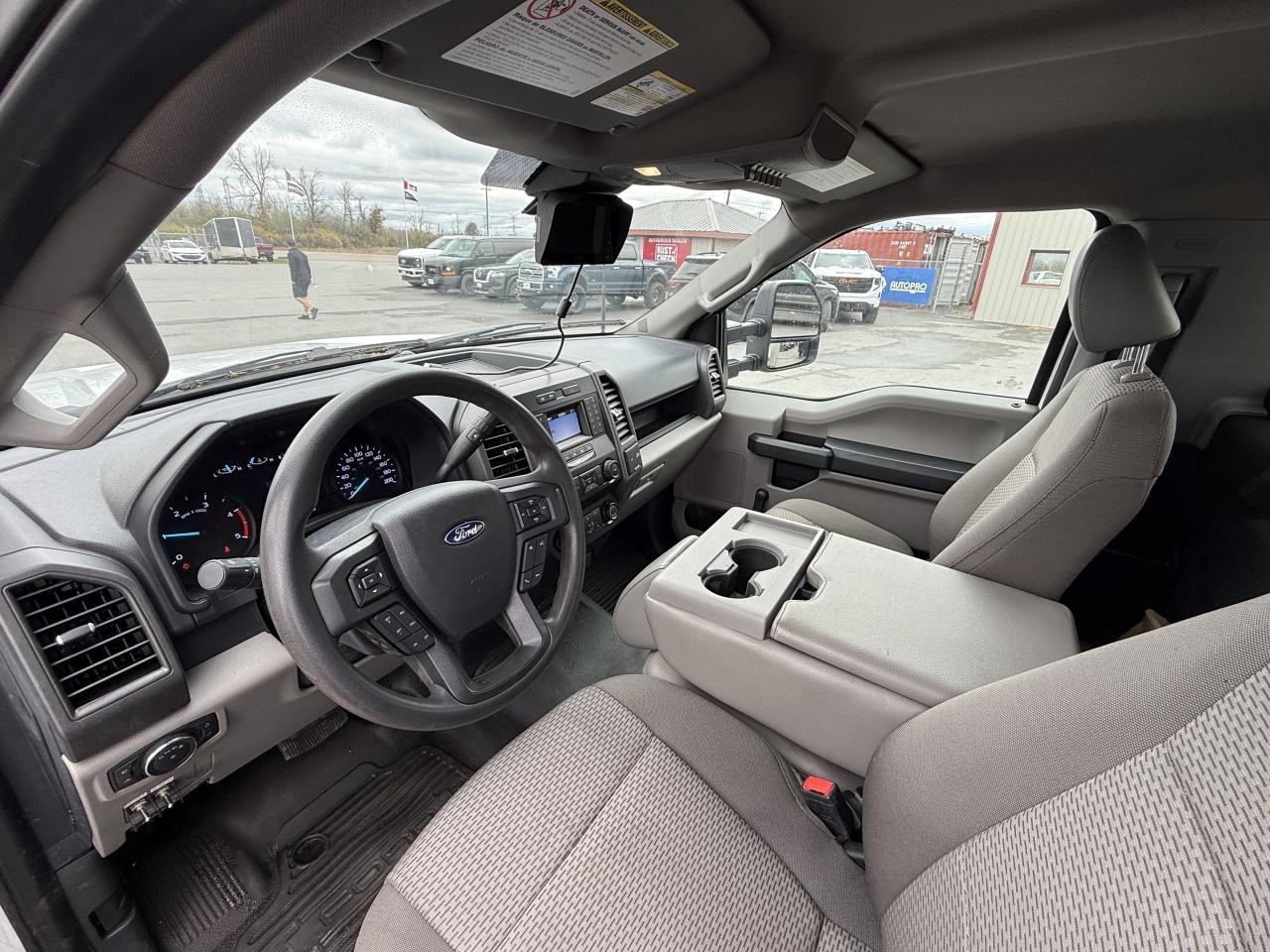 2022 Ford F-550 XL 4x4 Reg Cab 11' Aluminum Dump Photo