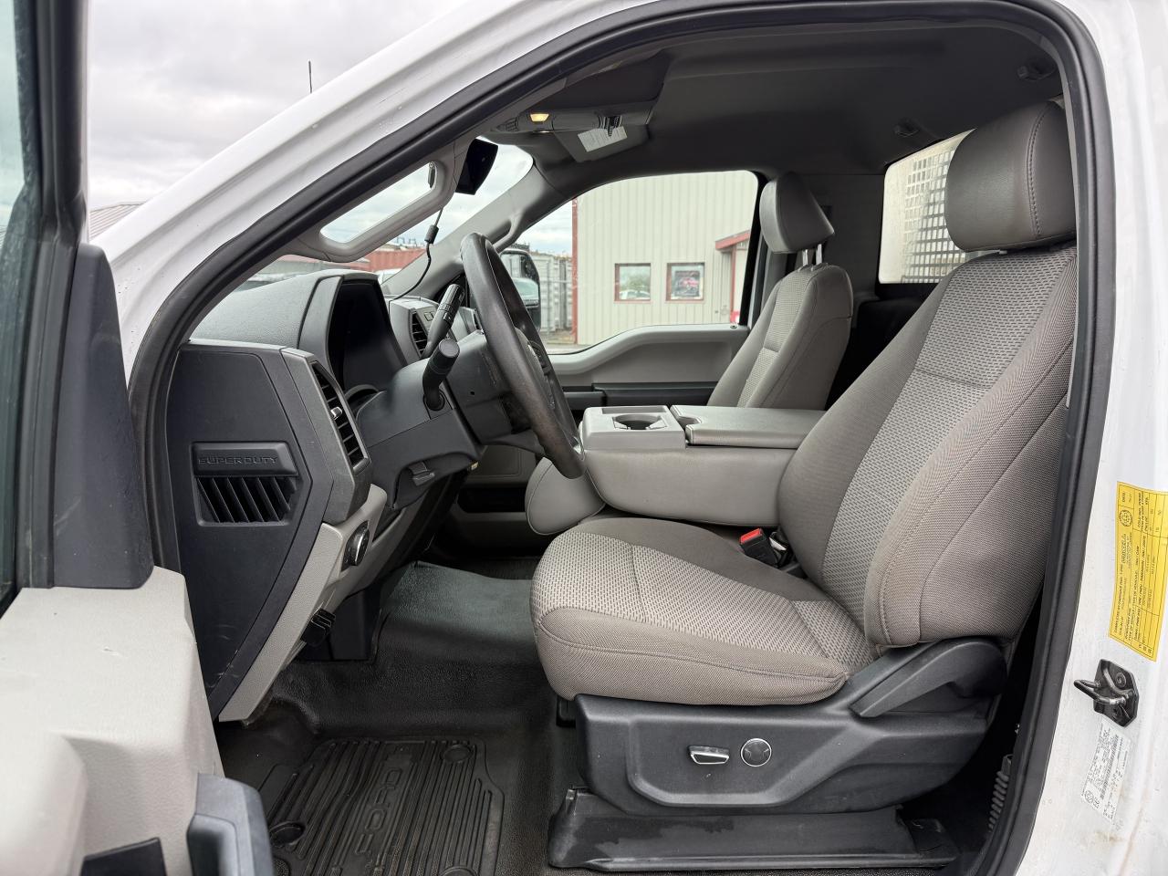 2022 Ford F-550 XL 4x4 Reg Cab 11' Aluminum Dump Photo