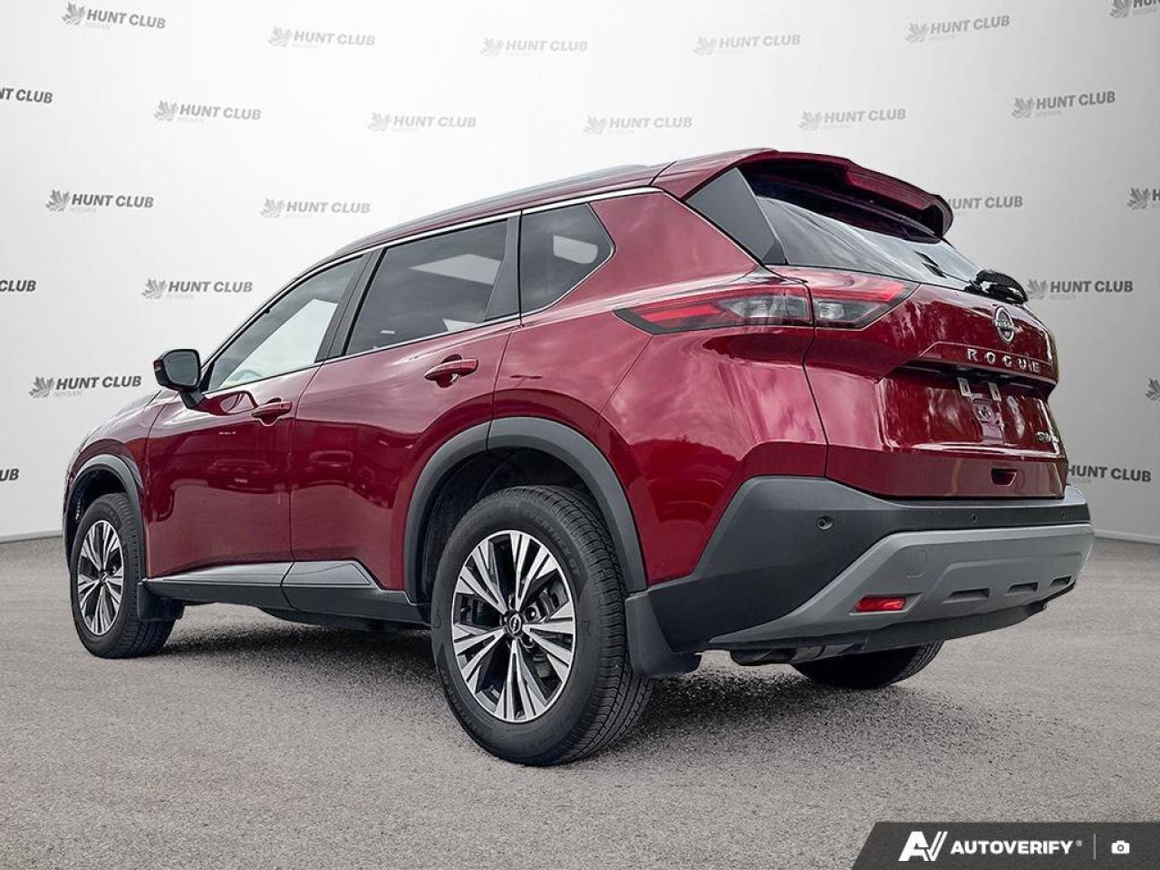 2022 Nissan Rogue SV Photo3