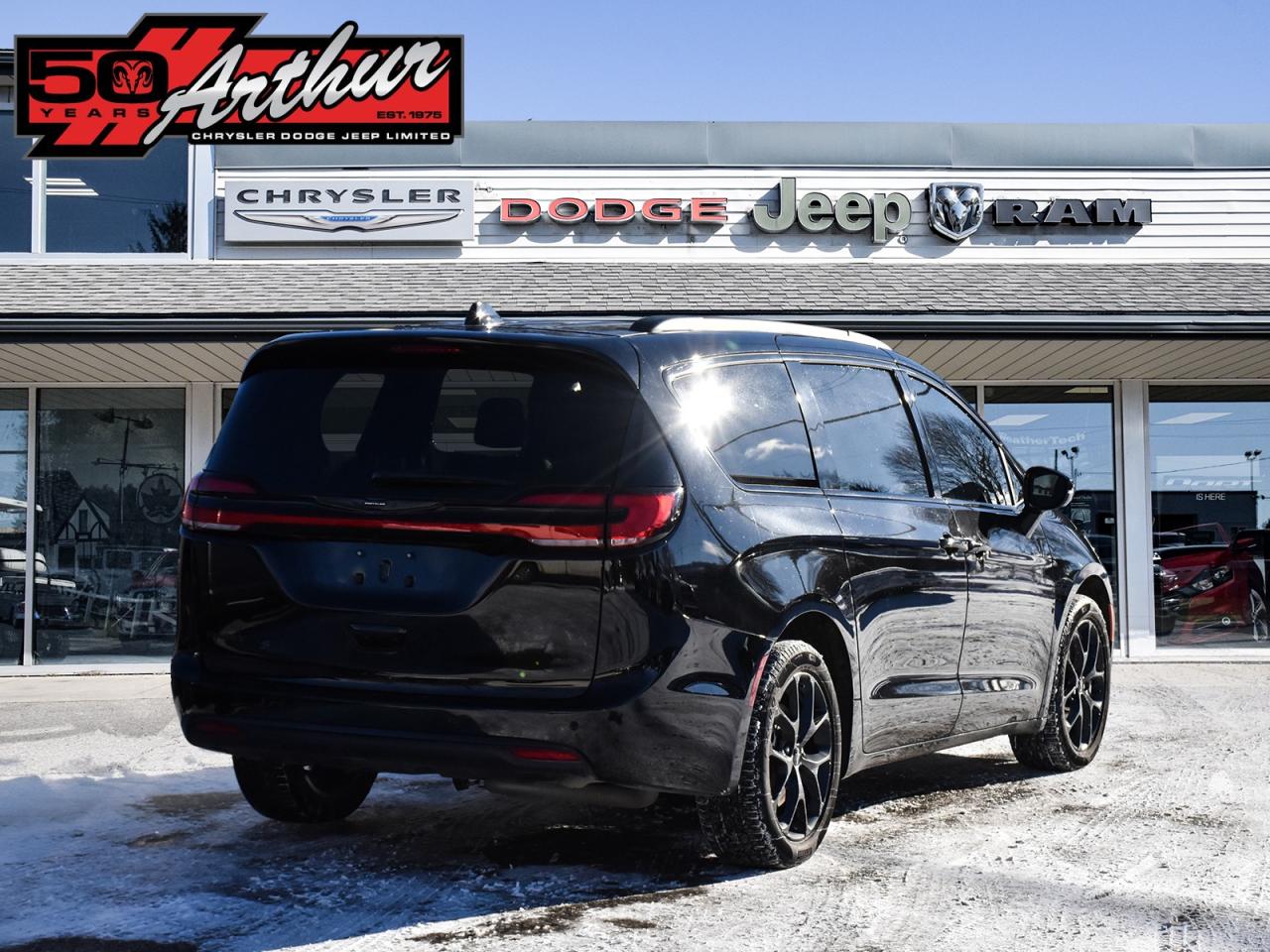 2024 Chrysler Pacifica TOURING-L S APPEARANCE AWD Photo