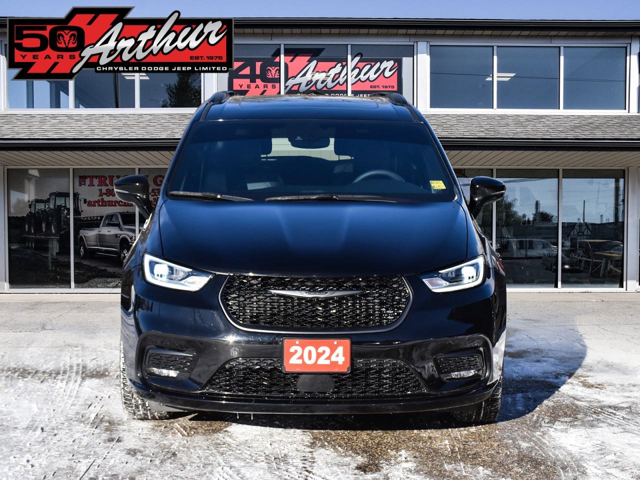 2024 Chrysler Pacifica TOURING-L S APPEARANCE AWD Photo